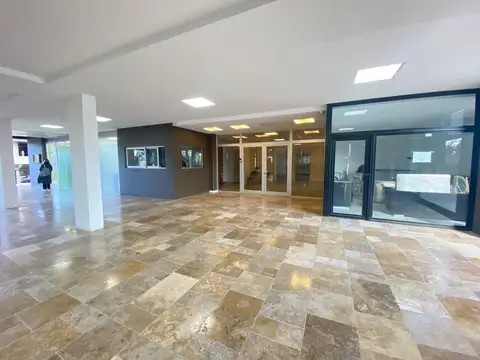Oficina en Venta con 1 cochera