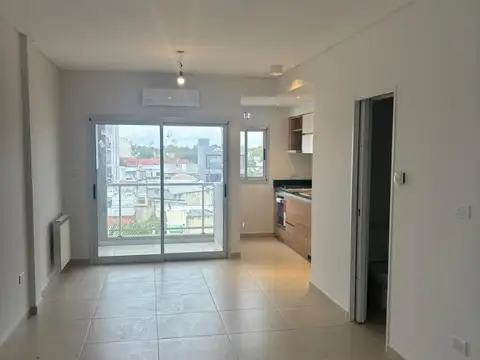 Presidente Juan Domingo Perón 800, Piso 2