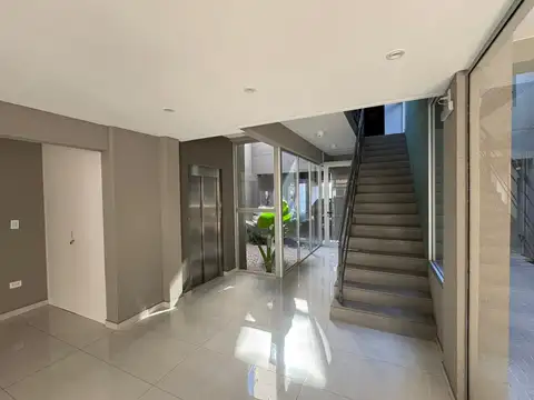 Presidente Juan Domingo Perón 800, Piso 3