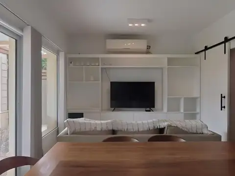 Depto Tipo Casa 5 ambientes con 2 baños