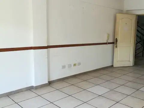 Casa en Alquiler con 1 cochera