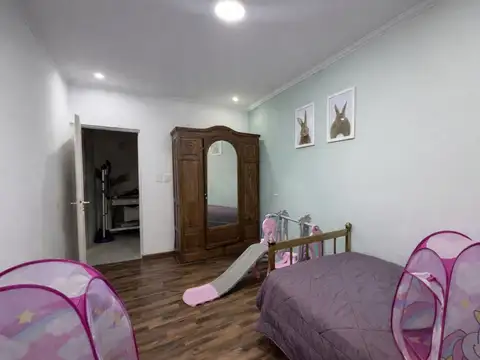 CASA VENTA 3 AMBIENTES JARDIN FRANCISCO ALVAREZ