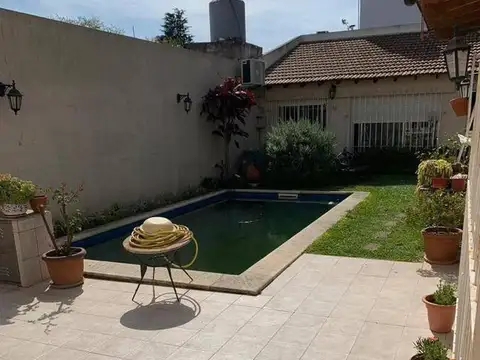 VIEYTES 700