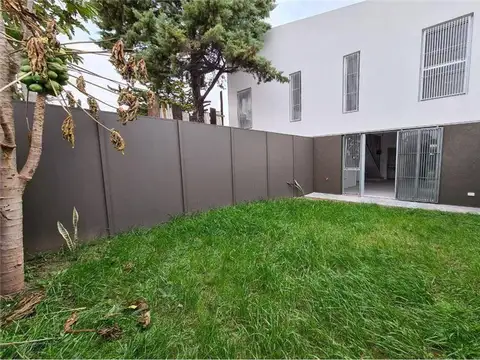 Venta Duplex 3 Amb Castelar C/ Jardin y Cochera