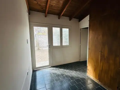 Casa en Alquiler con 1 cochera