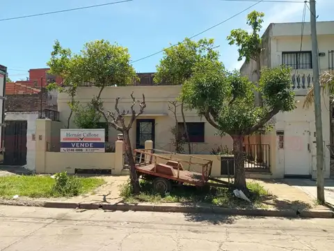 CASA 3 AMBIENTES CON PATIO Y TERRAZA AMPLIA