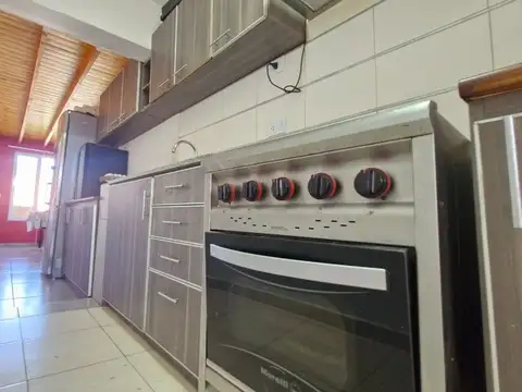 VENTA CASA TRES DORMITORIOS NEUQUEN