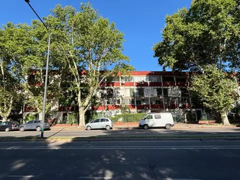 Avellaneda al 1800 (Departamento dúplex 1 dormitorio C/Balcón)