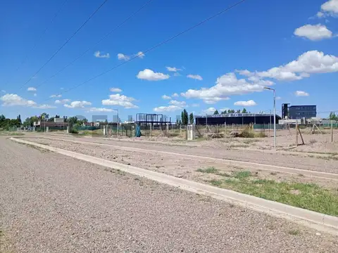 LOTE EN BARRIO LA HERRADURA EN VENTA