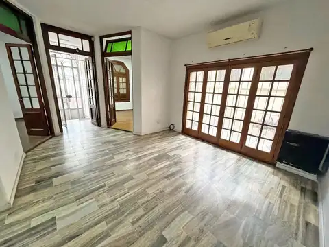 CASA 5 AMBIENTES CON GRAN POTENCIAL EN ZONA CENTRO SAN MARTIN Y UNSAM