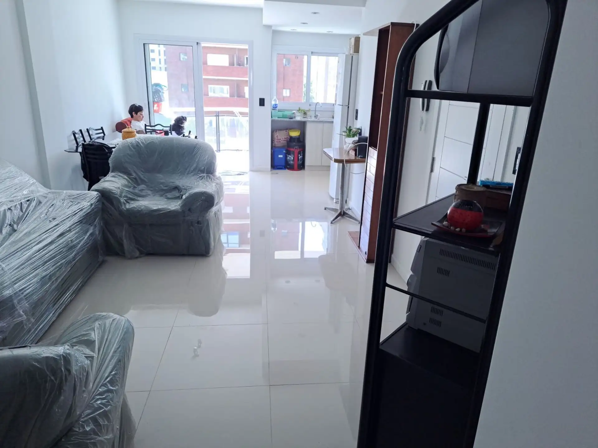 Venta de Departamento de 3 AMBIENTES CON COCHERA en La Perla