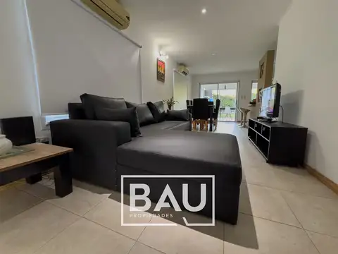 Casa en Alquiler Temporal con 1 cochera