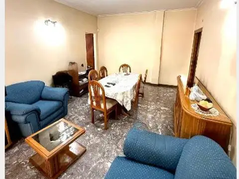 Local en Venta en Isidro Casanova, USD 220.000