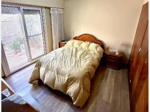 Local en Venta en Isidro Casanova, USD 220.000