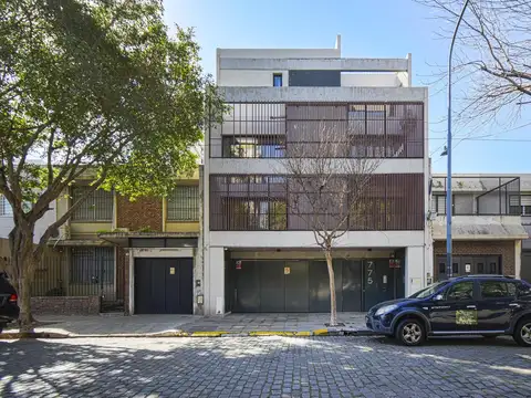 Venta Departamento 3 Ambientes Duplex con Cochera en Flores
