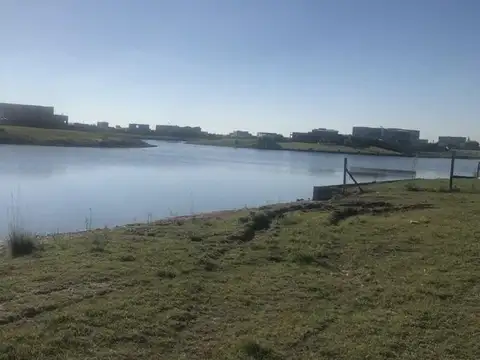 Terreno en Venta de 953,0 m2