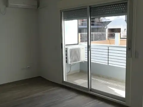 Departamento en Alquiler en Flores, $ 550.000