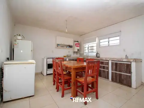 Casa 4 ambientes con 1 baño
