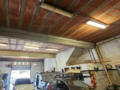 Galpon en Venta 8  mts Frente