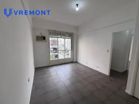 Uriburu 1600. Departamento de 2 ambientes en alquiler. Con balcón. Recoleta