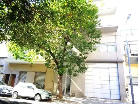 2 AMBIENTES- EXCELENTE ESTADO- FRENTE