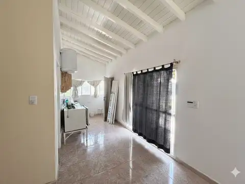 VENTA CASA 2 AMBIENTES SOBRE TERRENO DE 368 M2