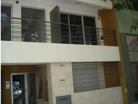 Departamento de 2 amb. al fte, c/balcon con cochera opcional