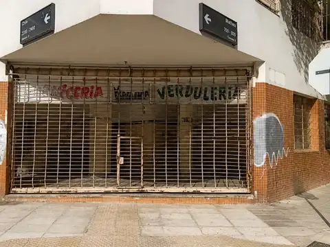 LOCAL COMERCIAL EN ESQUINA – GRAN POTENCIAL