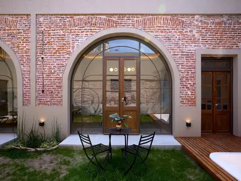 CASA 3 DORMITORIOS A ESTRENAR JARDIN CON PILETA