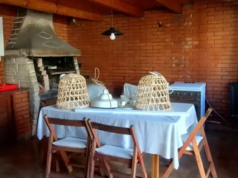 Casa en Venta en Munro, USD 158.000