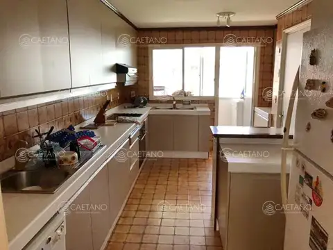 Vendo apartamento 4 dormitorios frente al puerto, con la mejor vista, Peninsula, Punta del Este.