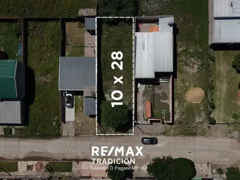 Terreno de 280m² en venta b° carpincho macho .-