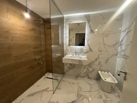 Departamento en Alquiler con 1 cocheras