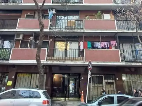Departamento 3 ambientes en venta en Ecuador al 800 Once CABA