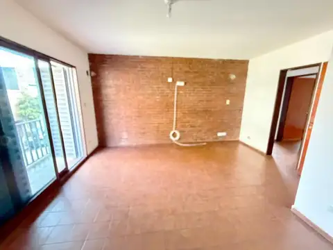 LOCAL Y DEPARTAMENTO
