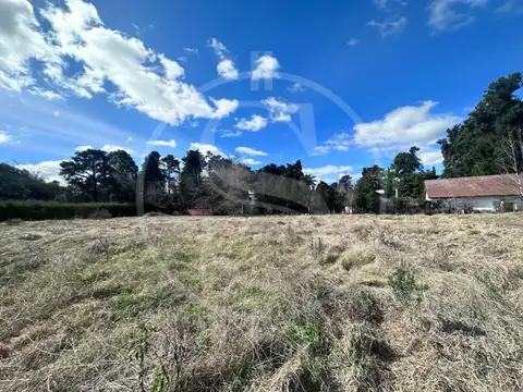 TERRENO EN BARRIO LOS PINOS A 2 CUADRAS DE LA RUTA