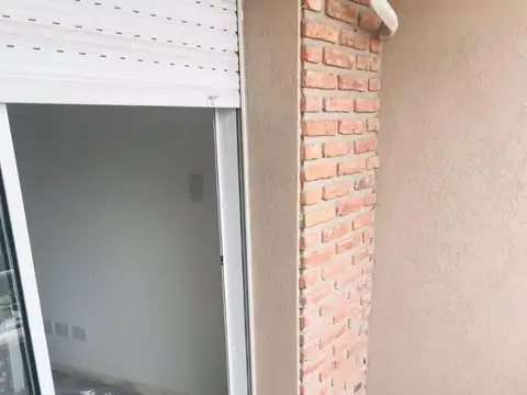 VENTA MONOAMBIENTE AMPLIO A ESTRENAR EN CERRITO 180