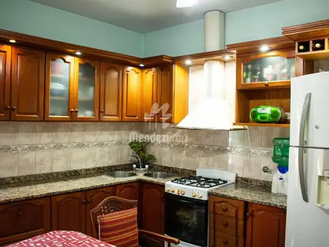 Casa en venta en Lanus Este. No te la podes perder 