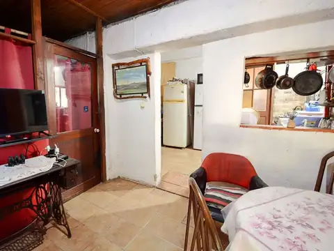 Casa 4 ambientes con 1 baño