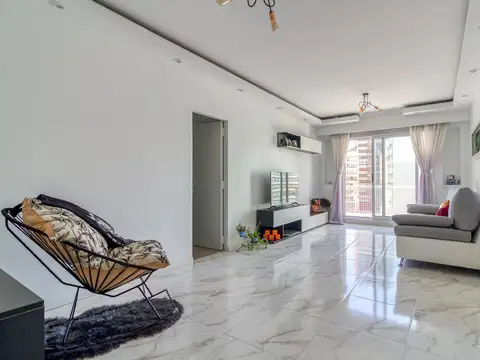 VENTA DEPARTAMENTO 4 AMBIENTES EN LAS CAÑITAS - Pasaje San Benito - Permuta - balcon