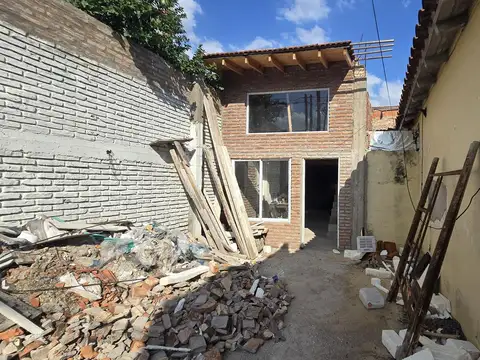 PH, CASA, DUPLEX, COCHERA, LOMAS DE ZAMORA, PATIO, A TERMINAR