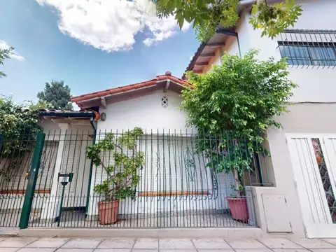 VENTA CASA 5 AMBIENTES EN VICENTE LOPEZ