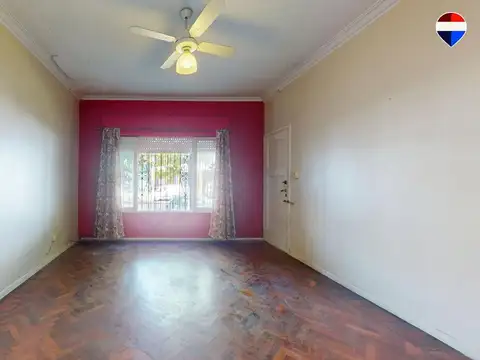 Casa 5 ambientes con 1 baño