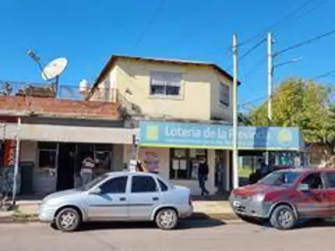 Chacabuco Esquina Hirigoyen 100