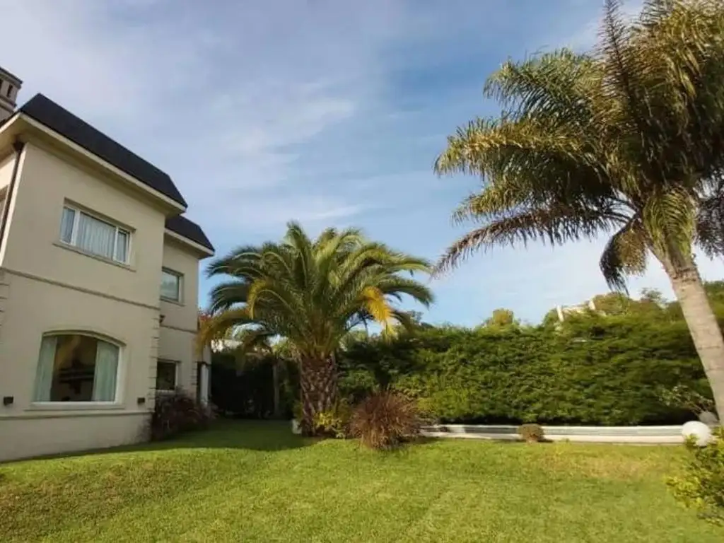 Casa en Venta en Fincas de Iraola I