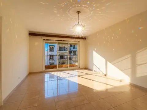 Venta Departamento 4 Ambientes C/ Dependencia y 2 Balcones | Apto Crédito