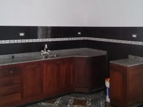 Casa en Alquiler en Rosario, $ 650.000