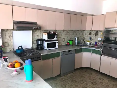 Casa en Venta en Castelar, USD 450.000