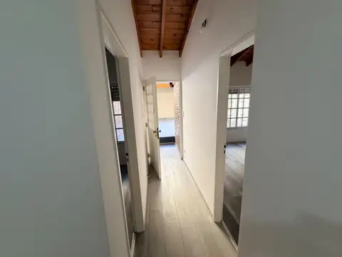 Depto Tipo Casa 4 ambientes con 2 baños