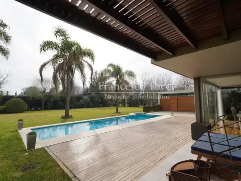 Casa en Venta de 4 dormitorios